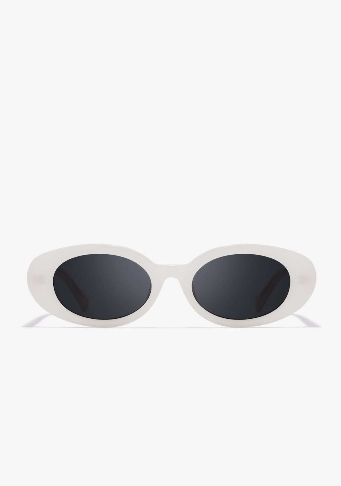 Black and white round sunglasses on sale